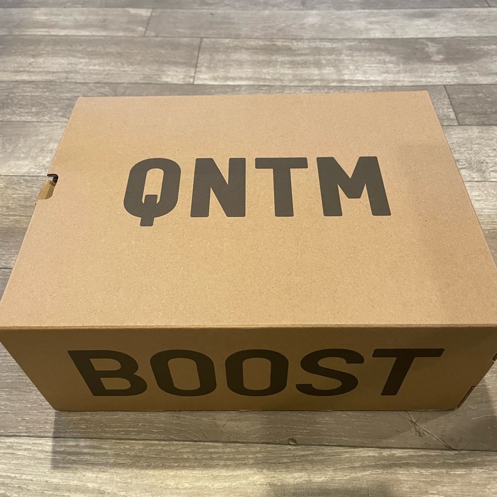 NWT Yeezy QNTM Boost shoes